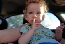 Szerdán utaznak Budapestre Noelék a Zongelsma-terápiára