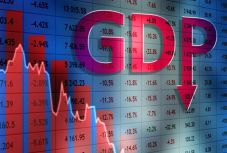 A második negyedévben 10,5 százalékkal csökkent a GDP éves összevetésben