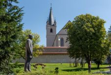 Kívül-belül megújult Marosvásárhely egyik ékköve, a Vártemplom