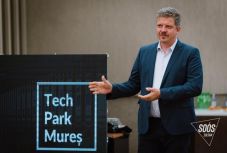 Az iskolák tisztaságát ígéri Marosvásárhelyen Soós Zoltán