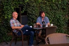 Puck Bábszínház: önállósulna a magyar tagozat, perrel fenyeget a román igazgató