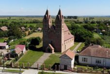 Erdély legjei – Szatmár megye: a közösség ereje tartotta meg az ákosi református templomot (VIDEÓ)