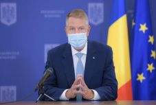 Iohannis felhívást intézett a törvényhozókhoz, hogy ne buktassák meg a kormányt
