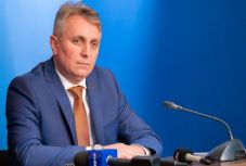 Közlekedési balesetbe keveredett a szállításügyi miniszter autója