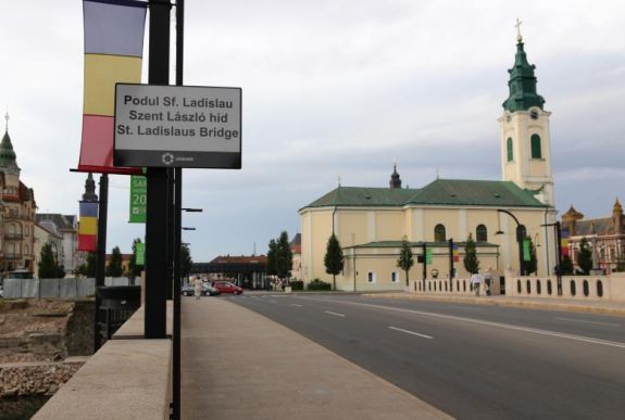 Végre kikerült Nagyváradon a Szent László hídra a magyar elnevezés