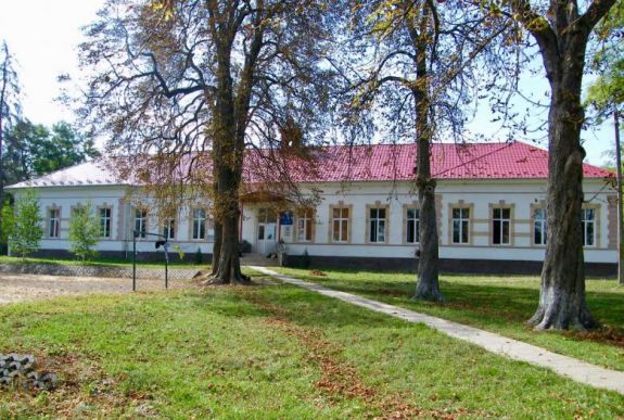 Iskolakezdés a „piros” magyarlakta településeken: egyelőre várják az igényelt táblagépeket