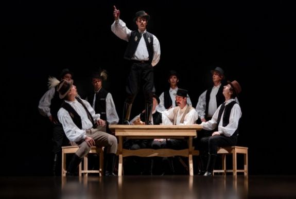 Háború és tánc: új folklórműsorral készül a Hargita Együttes