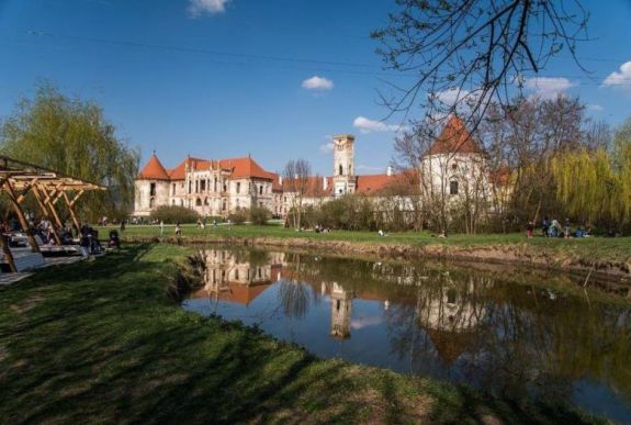 Nyílt napon mutatják be, hogy haladt a Bánffy-kastély felújítása