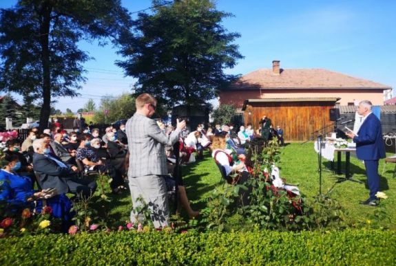 Könyvbemutató és emléktábla-avatás – Kézdioroszfalu nevezetességeit ünnepelték