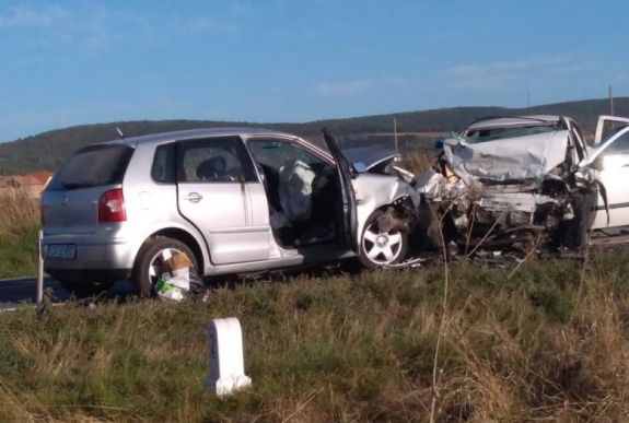 Három személy veszítette életét a Csernáton közelében történt autóbalesetben
