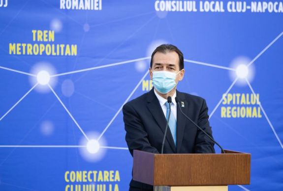 Orban sajnálja, hogy az RMDSZ megszavazta a nyugdíjemelést és a gyerekpénz növelését