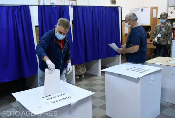A magyar szavazók becsült részvétele 40,1 százalékos volt 19 órakor