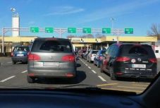 Magyar főkonzulátus: nem csak ingázók léphetnek be a 30 kilométeres határsávba