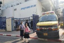 Ultraortodox nyomásra csak éjszakai zárlat lesz Izraelben a különösen fertőzött helyeken