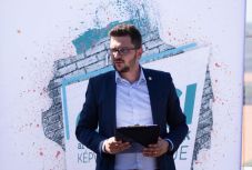 Az erdélyi magyar fiatalok képviselőjelöltjeként indul Oltean Csongor a parlamenti választásokon