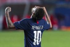 Neymar felépült a koronavírusból, ismét edzésbe állt