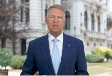 Iohannis üzenete a diákoknak: lehetőségetek lesz most szuperhősnek lenni