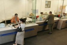 Válság idején is jól megy a bankoknak: alig maradt el az első féléves profitjuk a tavalyitól