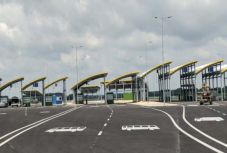 Autópálya-határátkelő autók nélkül: minimális a forgalom Bors II-nél