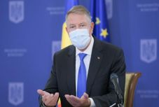 Iohannis: nem engedhetjük meg, hogy egyszerre két járványt kezeljünk