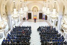 Két tucat nagykövetet hívtak vissza – paradigmaváltás a román külpolitikában?