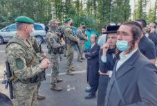 Még mindig több mint ezer haszid zsidó rostokol a fehérorosz-ukrán határon