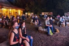 Telt házzal indult a mérai csűrfesztivál „lite” kiadása, online is közvetítik (VIDEÓ)