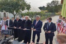 Köröstárkányban átadták a magyar állam támogatásával épített új óvodát