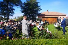 Könyvbemutató és emléktábla-avatás – Kézdioroszfalu nevezetességeit ünnepelték