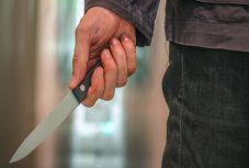 Nem csak volt jegyesét, de annak anyját is megpróbálta megölni egy 16 éves fiatal