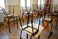 Nőtt a koronavírussal fertőzött tanárok és diákok száma Kolozs megyében