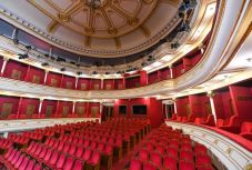 Koronavírus: szünetelnek a szatmári Harag György Társulat előadásai