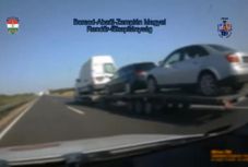 Kétszer is lebukott egy horrortréler romániai sofőrje az M3-as autópályán