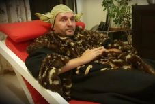 Ők is megpróbálják: bizarr jelöltek és helyzetek a helyhatósági választásokon