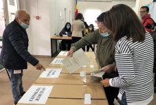 Sepsiszentgyörgyön alacsony, Baróton magas a részvétel