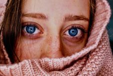 Kék a szeme? Ezt az 5 dolgot tudnia kell