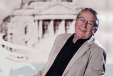 Ötven éve van a pályán – Hajdu Géza színművészt köszöntötték Nagyváradon