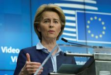 Nem tesz eleget az EB elnöke Orbán Viktor kérésének