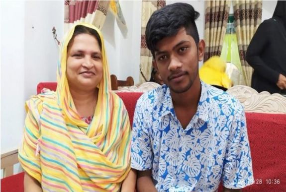 Tizenhat év után találta meg cunamiban eltűnt kisfiát egy Srí Lanka-i asszony