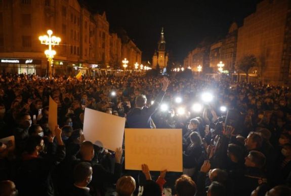 Ludovic Orban: a választások után ünneplők potenciális fertőzöttek