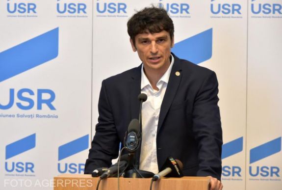 FRISSÍTVE – A parlamenti választások elhalasztását kezdeményezte egy független képviselő