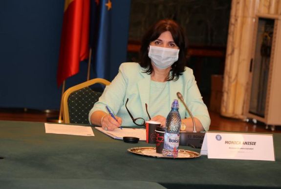 „Vigyázzanak a lelkükre” – üzent a pedagógusoknak Monica Anisie tanügyminiszter