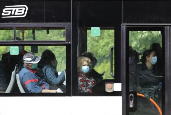 Lapértesülés: civil ruhás rendőrök fognak fellépni a járványügyi szabályokat megszegők ellen