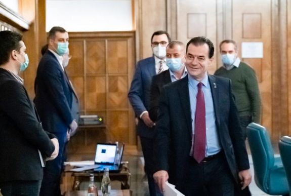 Negatív lett a második tesztje, visszatért a kormánypalotába Ludovic Orban