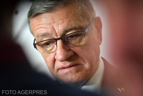 Felmentette a törvényszék Mircea Sandu volt FRF-elnököt és feleségét