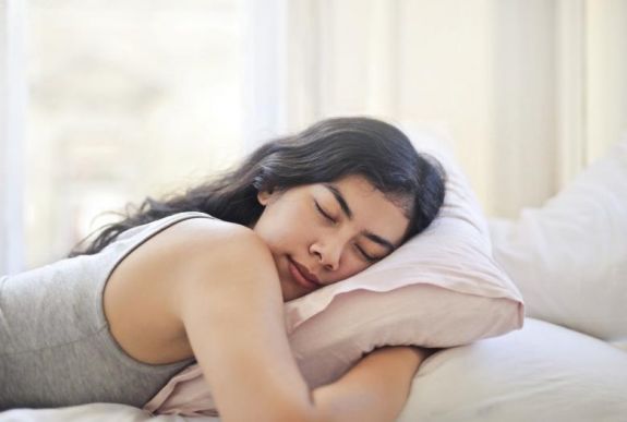 A férfiak és nők eltérően álmodnak: íme 7 érdekesség az álmokról