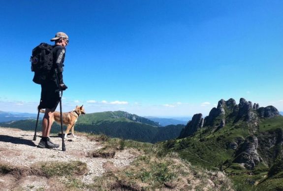 „Másfél lábbal” is lehet venni az akadályokat – beszélgetés a háromszéki Keresztes Zsolttal