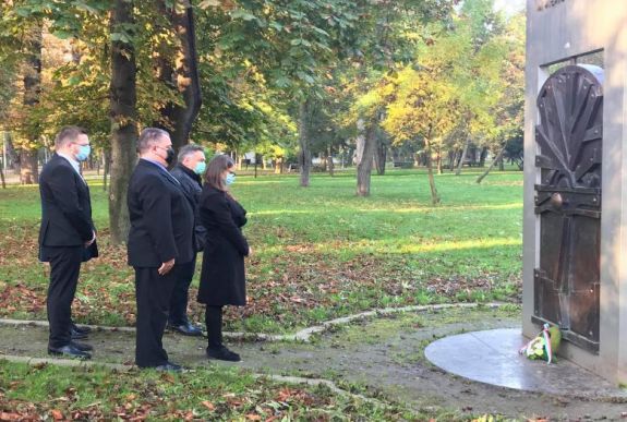 Rendhagyó, de tartalamas megemlékezést tartottak az '56-os hősök emlékére Kolozsváron