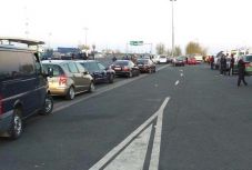 Hetven határsértőt találtak négy kamionban Csanádpalotánál