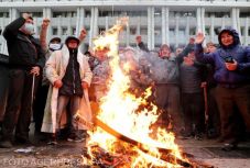 Erőszakba torkolltak a tüntetések a kirgizi választások után